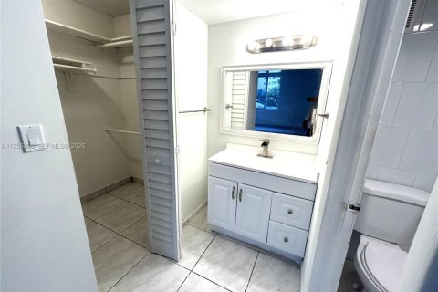 Снять в аренду кондоминиум в Санни-Айлс-Бич, Флорида 1 спальня, 65.96м2, № 2012036 - фото 12