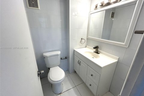 Снять в аренду кондоминиум в Санни-Айлс-Бич, Флорида 1 спальня, 65.96м2, № 2012036 - фото 16