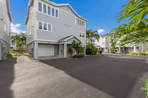 Adosado en venta en Longboat Key, Florida, 2 dormitorios, 133.78 m2 № 1898968 - foto 1