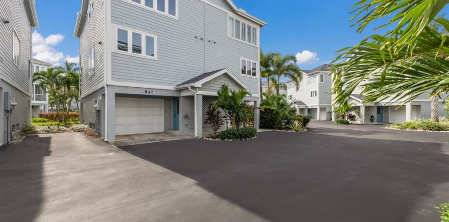 Touwnhouse à Longboat Key, Floride 2 chambres, 133.78 m2 № 1898968