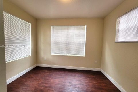 Снять в аренду квартиру в Майами, Флорида 1 спальня, 58.34м2, № 1988153 - фото 14