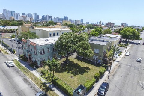 Снять в аренду квартиру в Майами, Флорида 1 спальня, 58.34м2, № 1988153 - фото 2