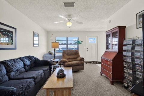Condo in Holmes Beach, Florida, 1 bedroom № 2196045 - photo 10