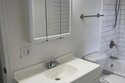 Condo in Tampa, Florida, 1 bedroom № 2118497 - photo 15