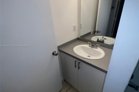 Condominio en alquiler en Pompano Beach, Florida, 2 dormitorios, 83.89 m2 № 1983585 - foto 16