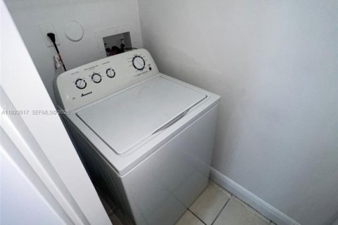 Condominio en alquiler en Pompano Beach, Florida, 2 dormitorios, 83.89 m2 № 1983585 - foto 15