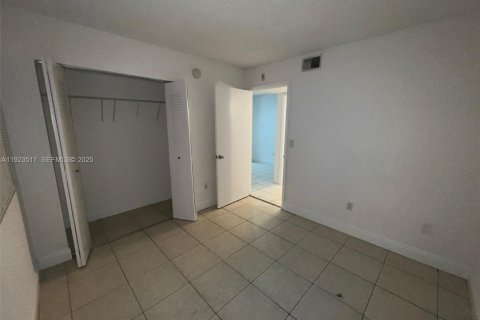 Condominio en alquiler en Pompano Beach, Florida, 2 dormitorios, 83.89 m2 № 1983585 - foto 14