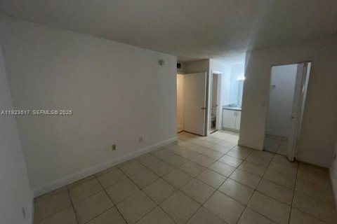 Condominio en alquiler en Pompano Beach, Florida, 2 dormitorios, 83.89 m2 № 1983585 - foto 19