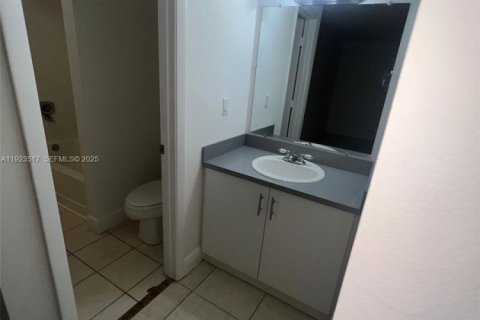 Condominio en alquiler en Pompano Beach, Florida, 2 dormitorios, 83.89 m2 № 1983585 - foto 18