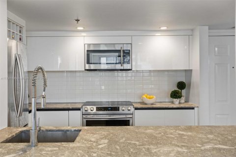Condominio en venta en Miami, Florida, 2 dormitorios, 95.69 m2 № 1748719 - foto 8