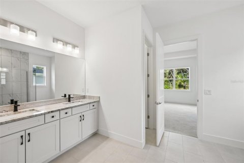 House in Parrish, Florida 3 bedrooms, 230.4 sq.m. № 2140711 - photo 22