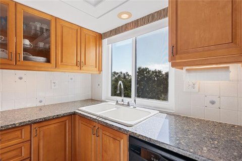 Copropriété à vendre à Sarasota, Floride: 2 chambres, 135.27 m2 № 2404840 - photo 20