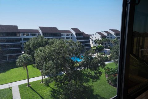 Copropriété à vendre à Sarasota, Floride: 2 chambres, 135.27 m2 № 2404840 - photo 15