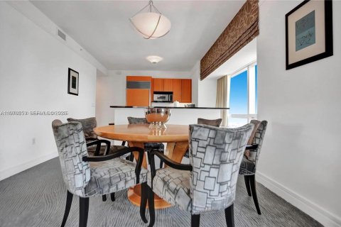 Купить кондоминиум в Майами, Флорида 2 спальни, 162.3м2, № 2032760 - фото 8