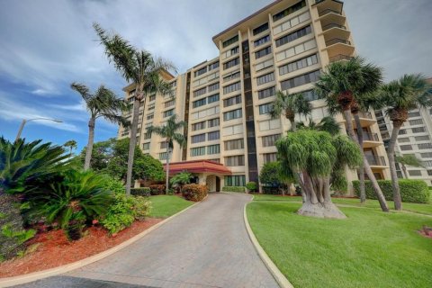 Condo in Clearwater, Florida, 3 bedrooms  № 1546490 - photo 1