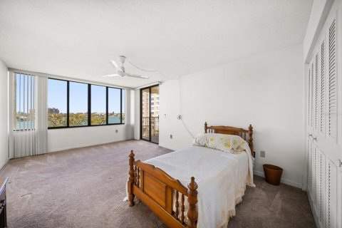 Condo in Clearwater, Florida, 3 bedrooms  № 1546490 - photo 21