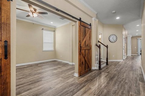 Casa en venta en New Port Richey, Florida, 5 dormitorios, 302.77 m2 № 2116949 - foto 11
