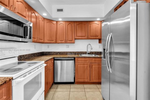 Condominio en alquiler en Miami Beach, Florida, 2 dormitorios, 110.55 m2 № 1952171 - foto 5