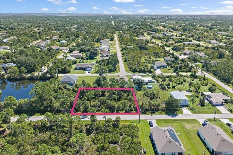Land in Port Charlotte, Florida № 2367353