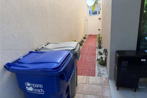 Villa ou maison à vendre à Pompano Beach, Floride: 3 chambres, 135.17 m2 № 2052697 - photo 23