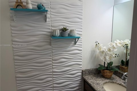 Villa ou maison à vendre à Pompano Beach, Floride: 3 chambres, 135.17 m2 № 2052697 - photo 25