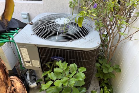 Villa ou maison à vendre à Pompano Beach, Floride: 3 chambres, 135.17 m2 № 2052697 - photo 27