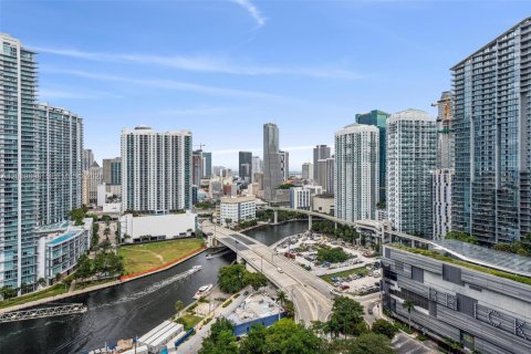 Снять в аренду кондоминиум в Майами, Флорида 2 спальни, 117.43м2, № 2145819 - фото 29
