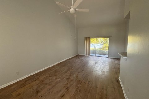 Condo in Oakland Park, Florida, 2 bedrooms № 2082084 - photo 7