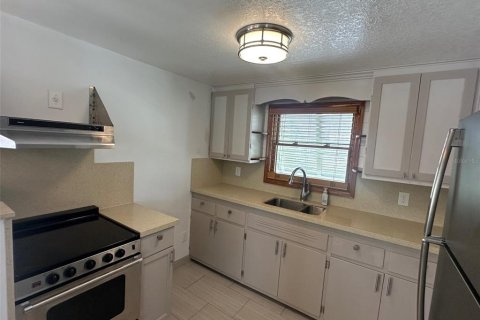 Apartamento en alquiler en New Smyrna Beach, Florida, 2 dormitorios, 93.09 m2 № 1844475 - foto 9