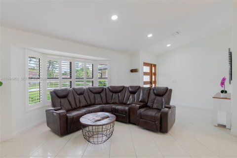 Купить виллу или дом в Веллингтон, Флорида 3 спальни, 149.85м2, № 2065457 - фото 8