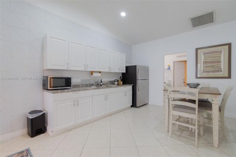 Купить виллу или дом в Веллингтон, Флорида 3 спальни, 149.85м2, № 2065457 - фото 27