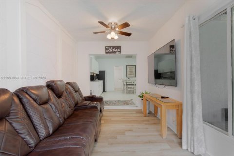 Купить виллу или дом в Веллингтон, Флорида 3 спальни, 149.85м2, № 2065457 - фото 25