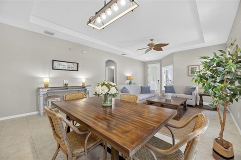 Casa en venta en Apollo Beach, Florida, 2 dormitorios, 143.63 m2 № 1883278 - foto 2
