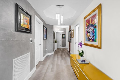 Copropriété à louer à Doral, Floride: 3 chambres, 261.06 m2 № 1758630 - photo 5
