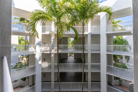 Copropriété à louer à Doral, Floride: 3 chambres, 261.06 m2 № 1758630 - photo 2