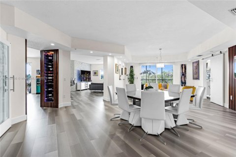 Copropriété à louer à Doral, Floride: 3 chambres, 261.06 m2 № 1758630 - photo 19
