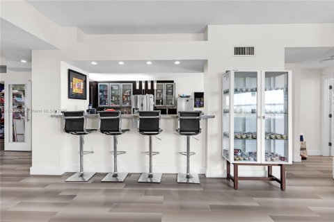 Copropriété à louer à Doral, Floride: 3 chambres, 261.06 m2 № 1758630 - photo 14