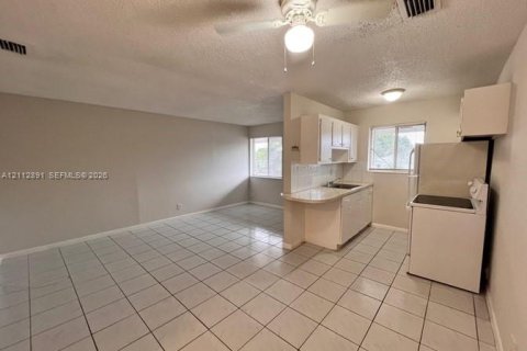 Appartement à Hollywood, Floride 1 chambre, 64.38 m2 № 2433964