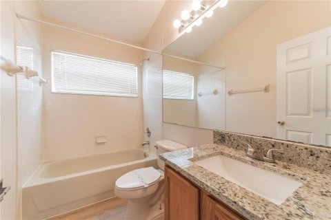 Villa ou maison à louer à Kissimmee, Floride: 5 chambres, 198.44 m2 № 2383885 - photo 21