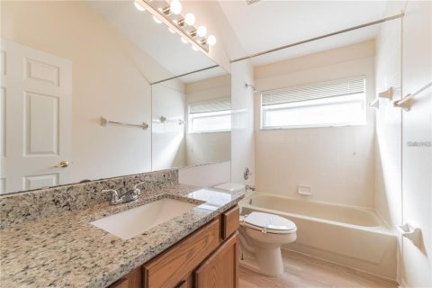Villa ou maison à louer à Kissimmee, Floride: 5 chambres, 198.44 m2 № 2383885 - photo 5