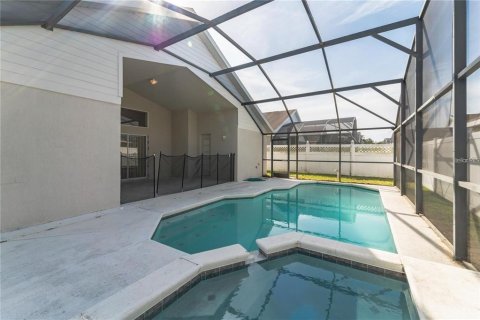 Villa ou maison à louer à Kissimmee, Floride: 5 chambres, 198.44 m2 № 2383885 - photo 27