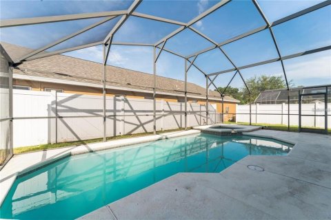 Villa ou maison à louer à Kissimmee, Floride: 5 chambres, 198.44 m2 № 2383885 - photo 28