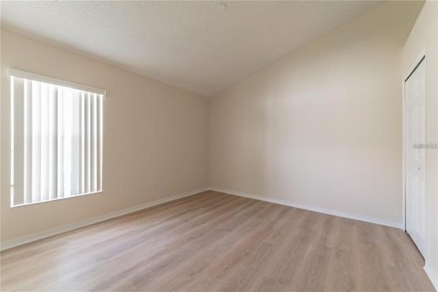 Villa ou maison à louer à Kissimmee, Floride: 5 chambres, 198.44 m2 № 2383885 - photo 24