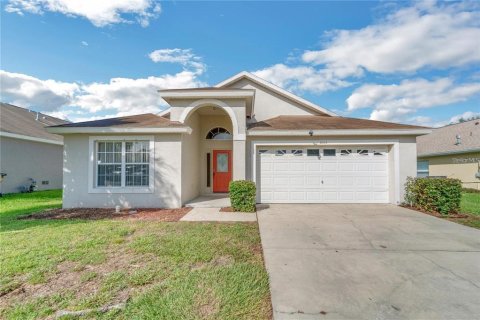 Villa ou maison à Kissimmee, Floride 5 chambres, 198.44 m2 № 2383885