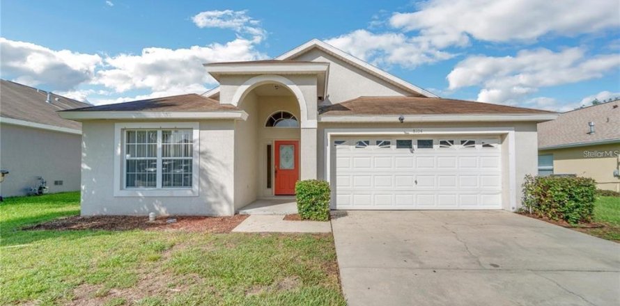 Villa ou maison à Kissimmee, Floride 5 chambres, 198.44 m2 № 2383885