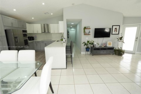 Villa ou maison à vendre à Coconut Creek, Floride: 3 chambres, 133.78 m2 № 1950905 - photo 9