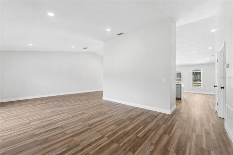 Casa en venta en Spring Hill, Florida, 3 dormitorios, 185.34 m2 № 1854548 - foto 26