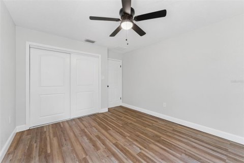Casa en venta en Spring Hill, Florida, 3 dormitorios, 185.34 m2 № 1854548 - foto 20