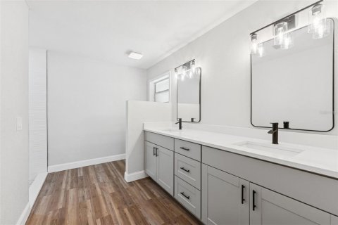 Casa en venta en Spring Hill, Florida, 3 dormitorios, 185.34 m2 № 1854548 - foto 15