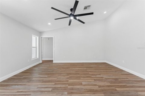 Casa en venta en Spring Hill, Florida, 3 dormitorios, 185.34 m2 № 1854548 - foto 21